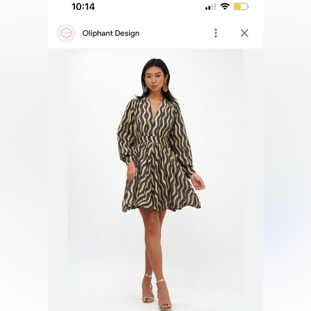 Oliphant Wave-Print Long-Sleeve V-Neck Dress in Black and Gold S